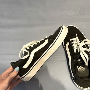 Vans off the wall shoes